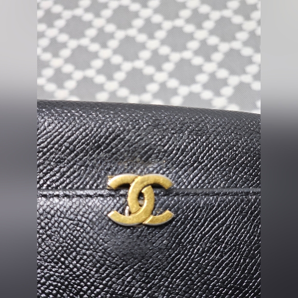 Chanel Leather Bifold wallet - Picture 10 of 13